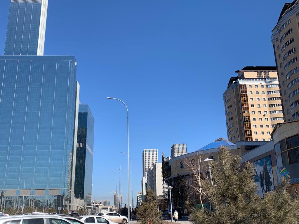Квартира С Видом На Abu Dhabi Plaza Akmola Esterno foto