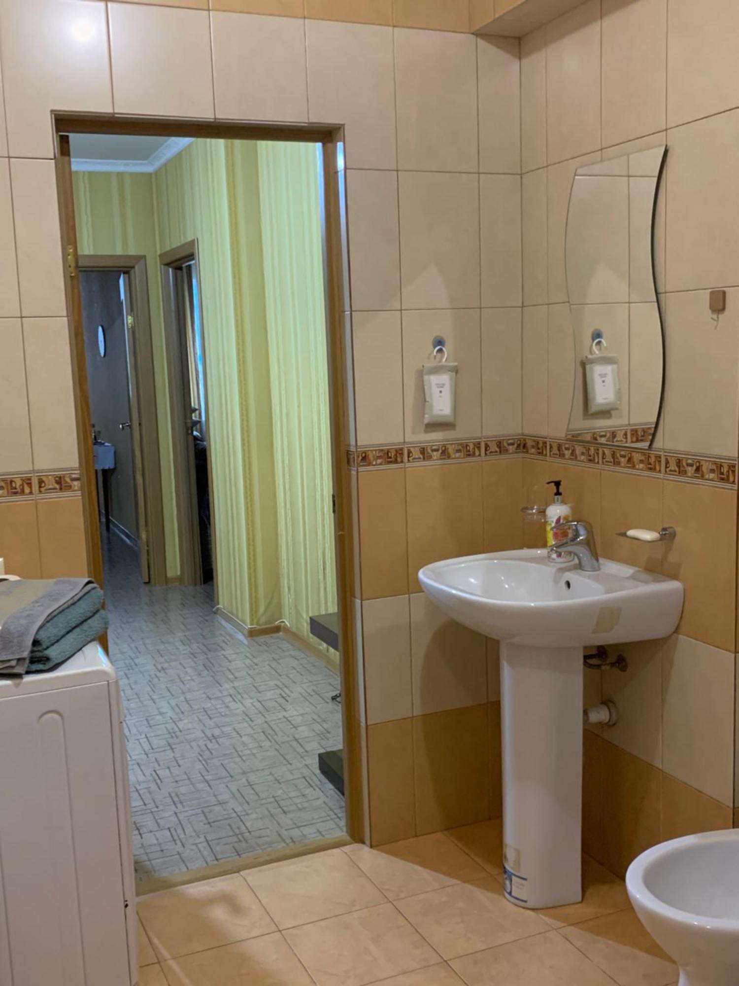 Квартира С Видом На Abu Dhabi Plaza Akmola Esterno foto